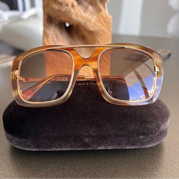 TOM FORD Marissa Sunglasses Square Acetate and Metal Sunglasses Honey FT0619 - Picture 10 of 12